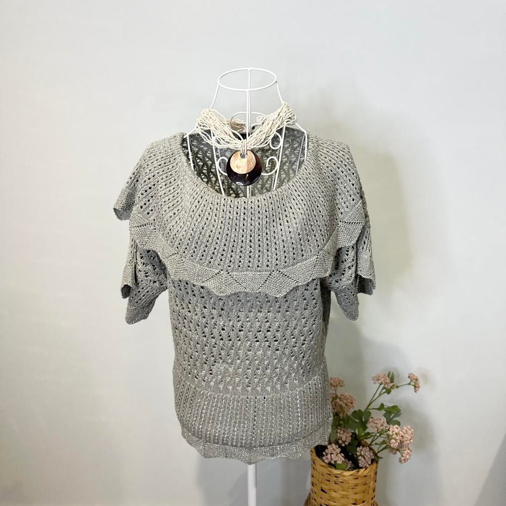 Cute vintage y2k gray sparkly crochet ruffle macrame sweater top